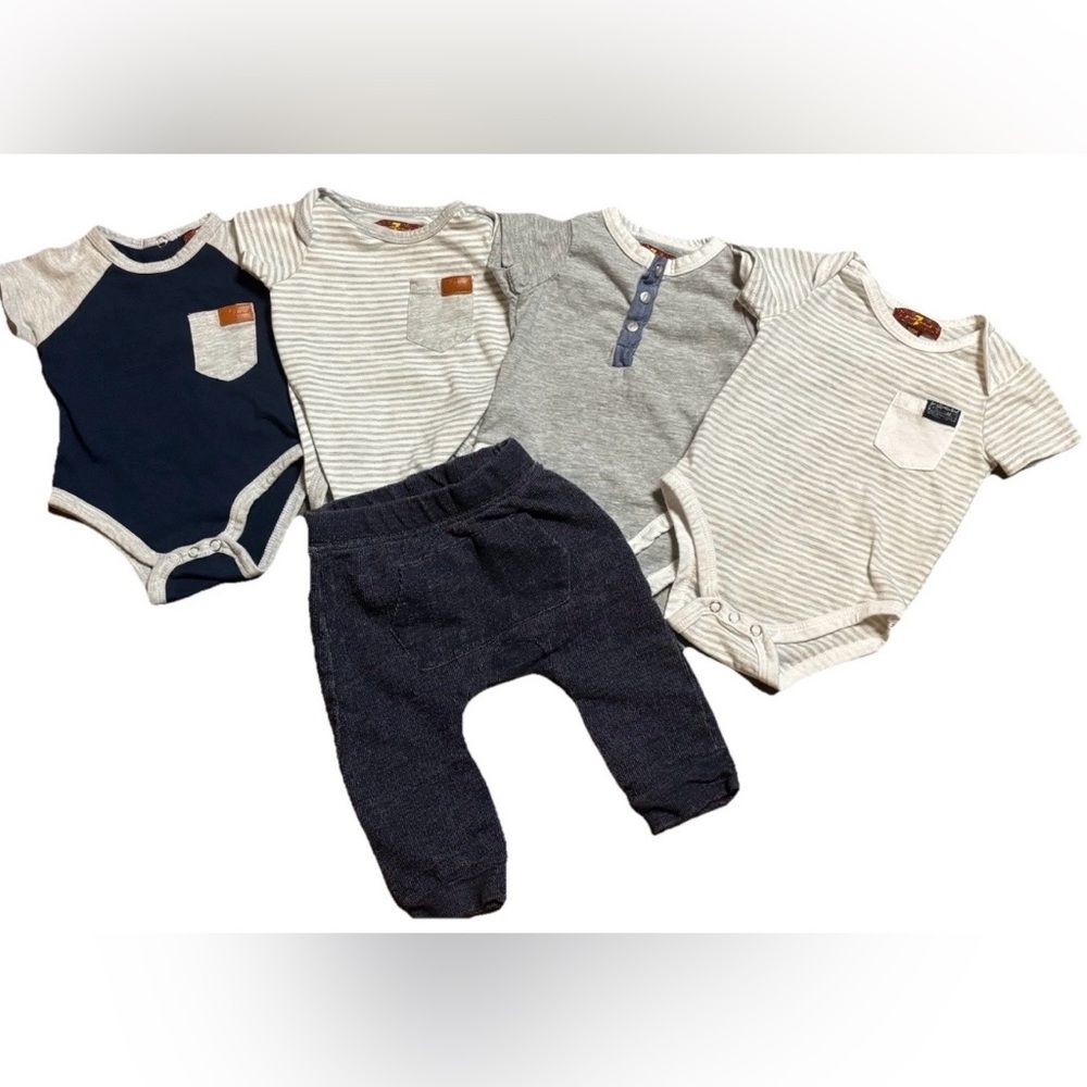 Baby 7 FOR ALL MANKIND 0-3 Month Shirt Sleeve Bodysuits  Pants Bundle